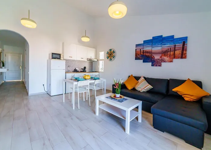 Precioso Y Confortable En El Sur Арона