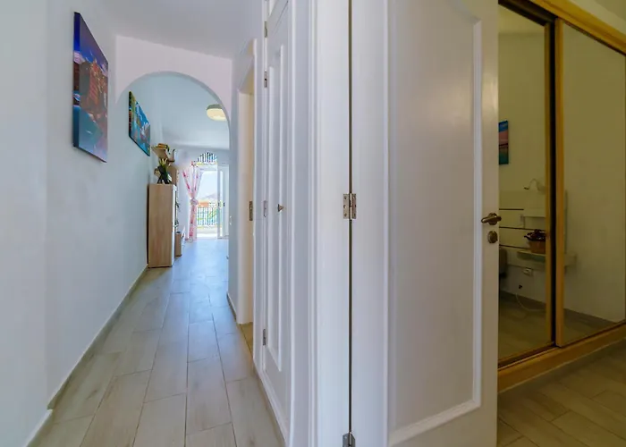 Precioso Y Confortable En El Sur * Арона