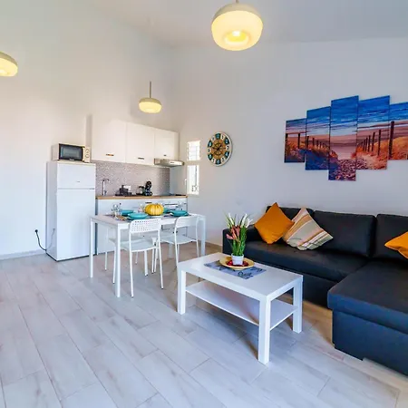 Precioso Y Confortable En El Sur Арона